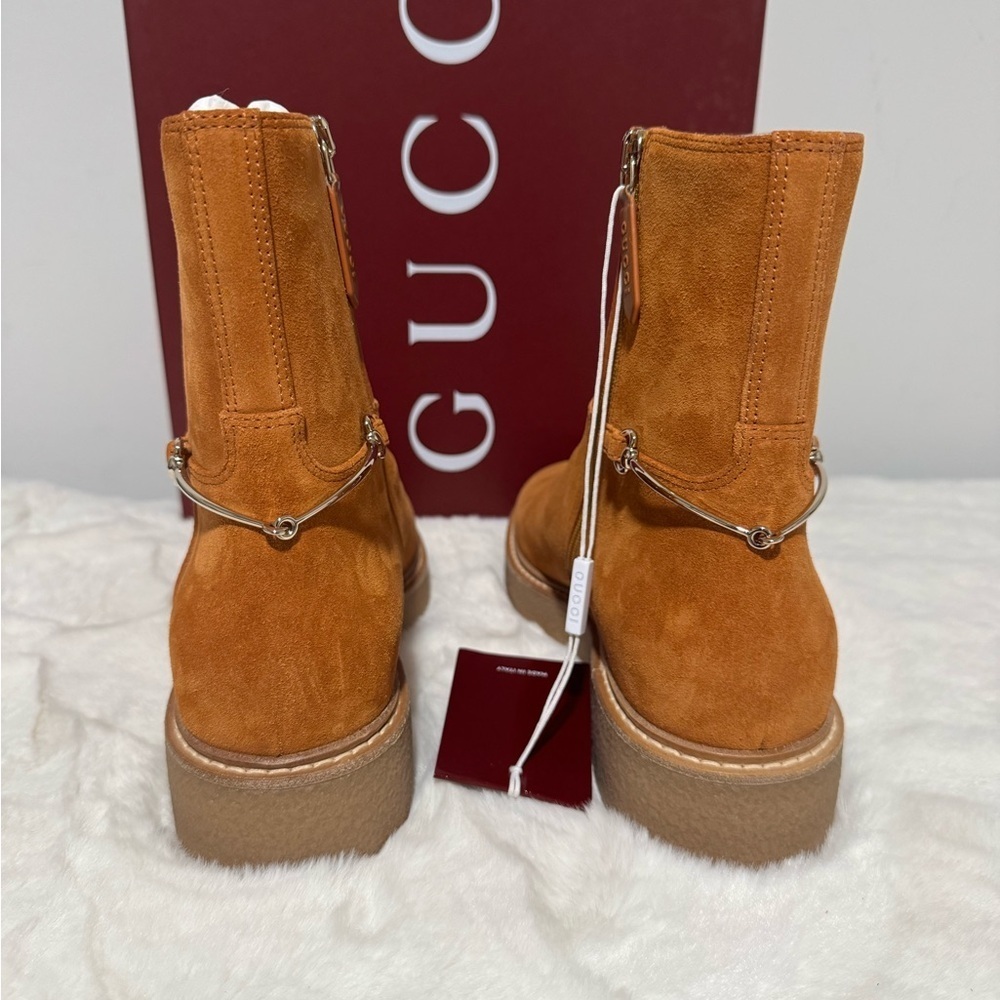 Gucci Women's Suede Ankle Boots in Cognac - Picture 4 of 6